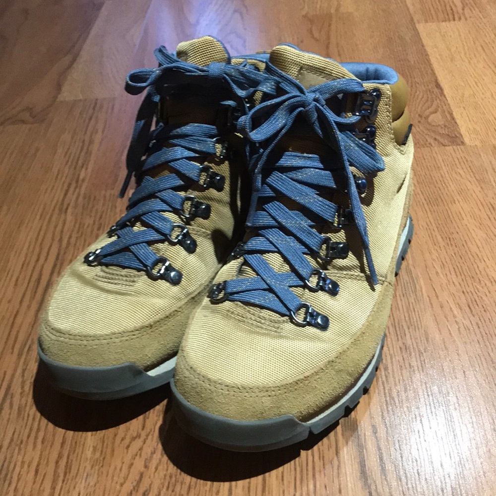 Northface back to berkeley boots